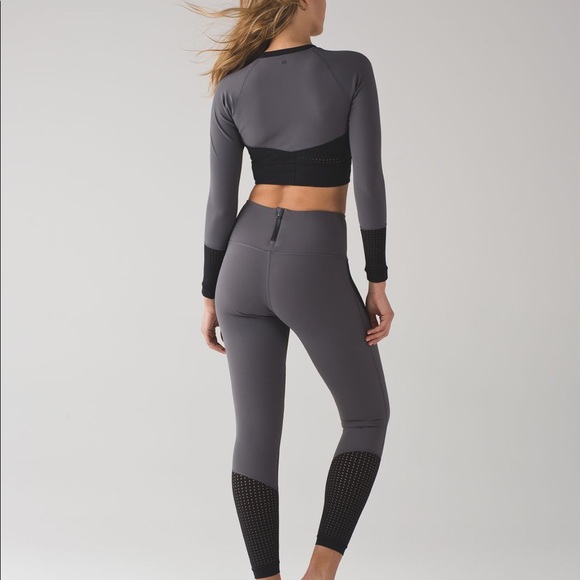 SOLD Lululemon paddle times tights - Picture 3 of 7